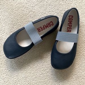 Camper dress slides for kids sz 1